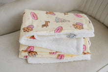 Load image into Gallery viewer, Fleece Blanket - Puppaccino - FROG DOG CO.