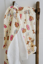 Load image into Gallery viewer, Fleece Blanket - Puppaccino - FROG DOG CO.