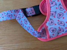 Load image into Gallery viewer, ThreePoint Trail Harness Piggie Passion