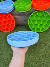 Load image into Gallery viewer, Hexa Puzzle Feeder Slow Feeder Dog Bowl